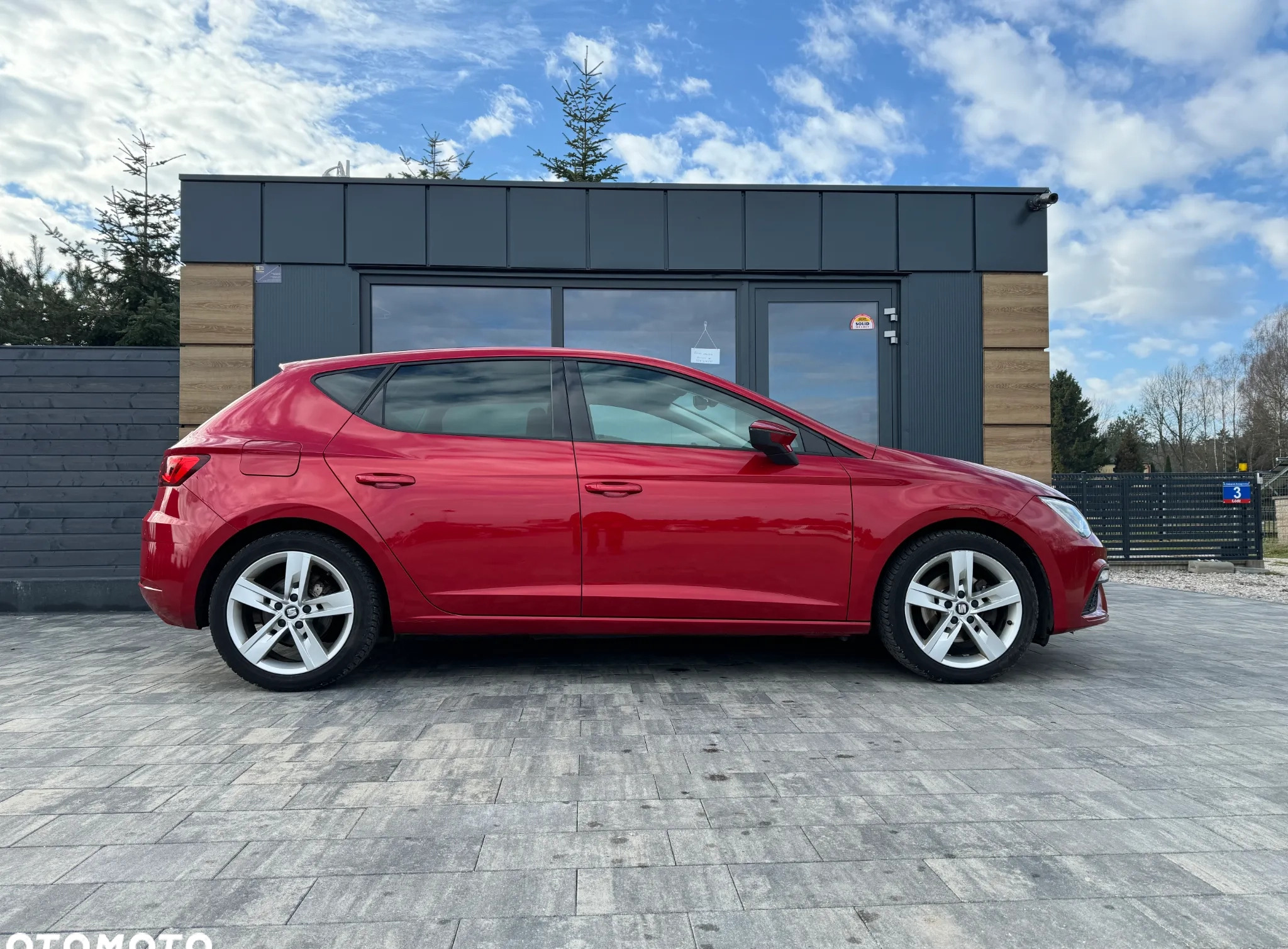 Seat Leon cena 54900 przebieg: 150600, rok produkcji 2018 z Miastko małe 232